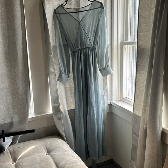 Light aqua blue shimmery Haani dress - Picture 4 of 4